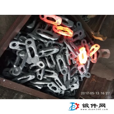 提供挖掘機履帶底盤鏈軌節(jié)零件精密模鍛鍛件