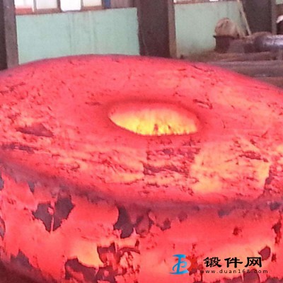 S31803雙相鋼鍛件_S31803雙相鋼圓鋼-廠家定做生產