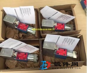 現(xiàn)貨DDV伺服閥MOOG穆格D633-332B